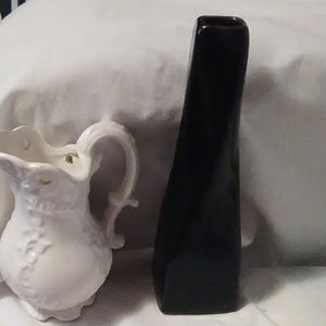 Black and White vases